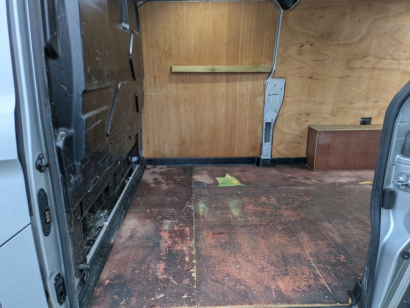 Ford 2.0 320 EcoBlue Sport Panel Van 5dr Diesel Auto L2 H1 Euro 6 (s/s) (185 ps)