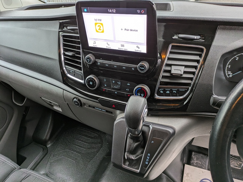 Ford 2.0 300 EcoBlue Limited Panel Van 5dr Diesel Auto L2 H1 Euro 6 (s/s) (170 ps)