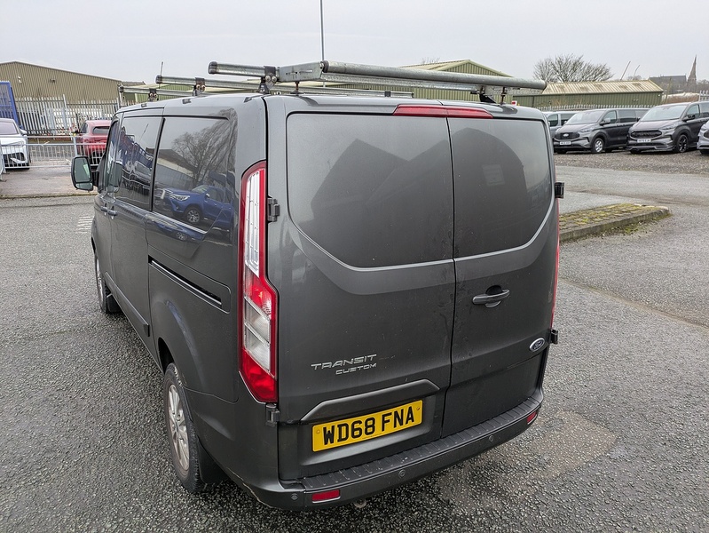 Ford 2.0 320 EcoBlue Limited Crew Van Double Cab 5dr Diesel Manual L1 H1 Euro 6 (6 Seat) (130 ps)