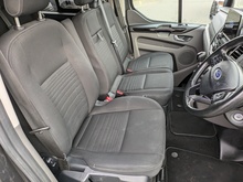 2.0 320 EcoBlue Limited Crew Van Double Cab 5dr Diesel Manual L1 H1 Euro 6 (6 Seat) (130 ps)