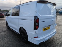 2.0 320 EcoBlue Limited Crew Van Double Cab 5dr Diesel Auto L1 H1 Euro 6 (s/s) (136 ps)