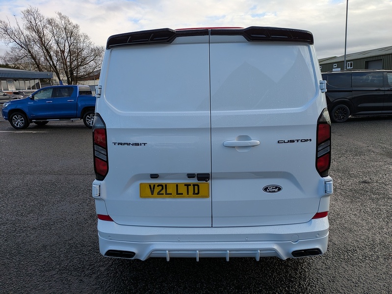 Ford 2.0 320 EcoBlue Limited Crew Van Double Cab 5dr Diesel Auto L1 H1 Euro 6 (s/s) (136 ps)