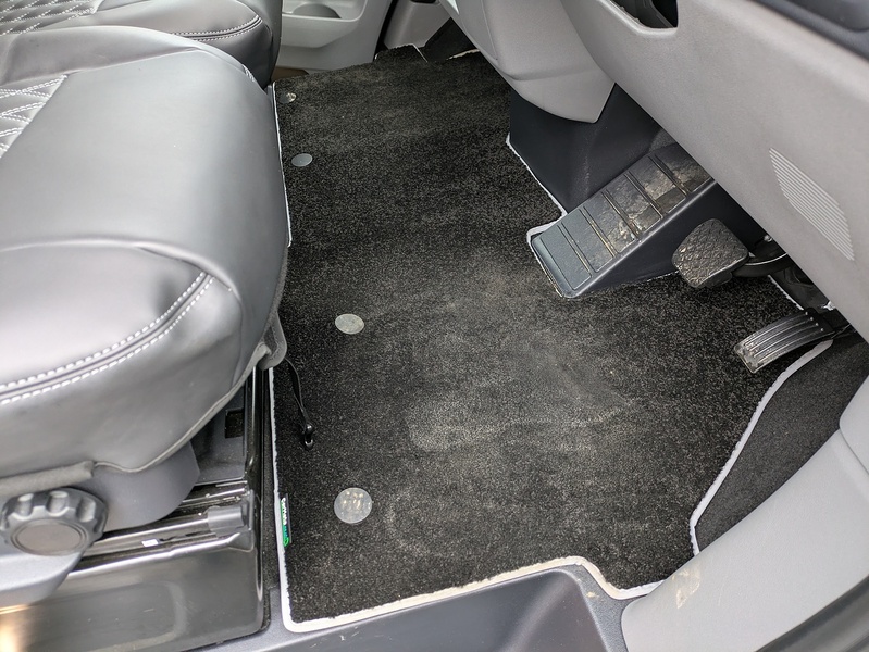 Ford 2.0 320 EcoBlue Limited Crew Van Double Cab 5dr Diesel Auto L1 H1 Euro 6 (s/s) (136 ps)