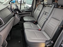 2.0 300 EcoBlue Limited Crew Van Double Cab 5dr Diesel Auto L1 H1 Euro 6 (s/s) (170 ps)