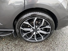 2.0 300 EcoBlue Limited Crew Van Double Cab 5dr Diesel Auto L1 H1 Euro 6 (s/s) (170 ps)