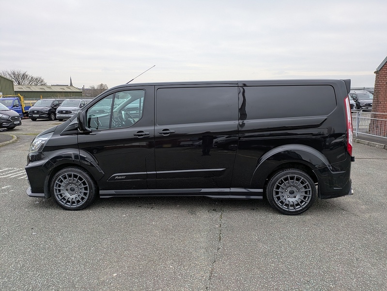 Ford 2.0 320 EcoBlue Limited Panel Van 5dr Diesel Auto L2 H1 Euro 6 (170 ps)