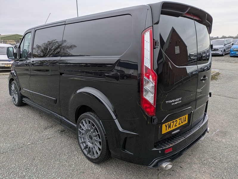 Ford 2.0 320 EcoBlue Limited Panel Van 5dr Diesel Auto L2 H1 Euro 6 (170 ps)