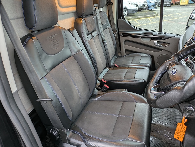 Ford 2.0 320 EcoBlue Limited Panel Van 5dr Diesel Auto L2 H1 Euro 6 (170 ps)