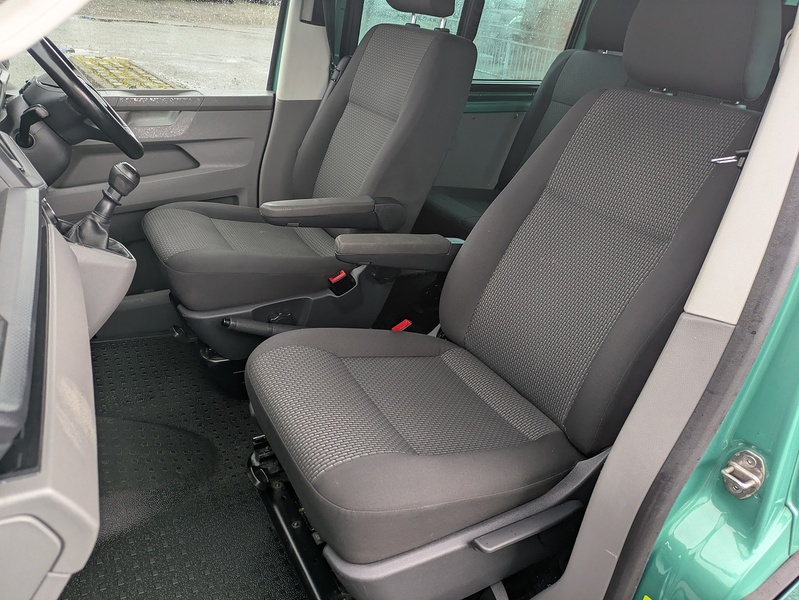 Volkswagen 2.0 TDI T32 Highline Kombi Double Cab 5dr Diesel Manual FWD SWB Euro 6 (s/s) (150 ps)