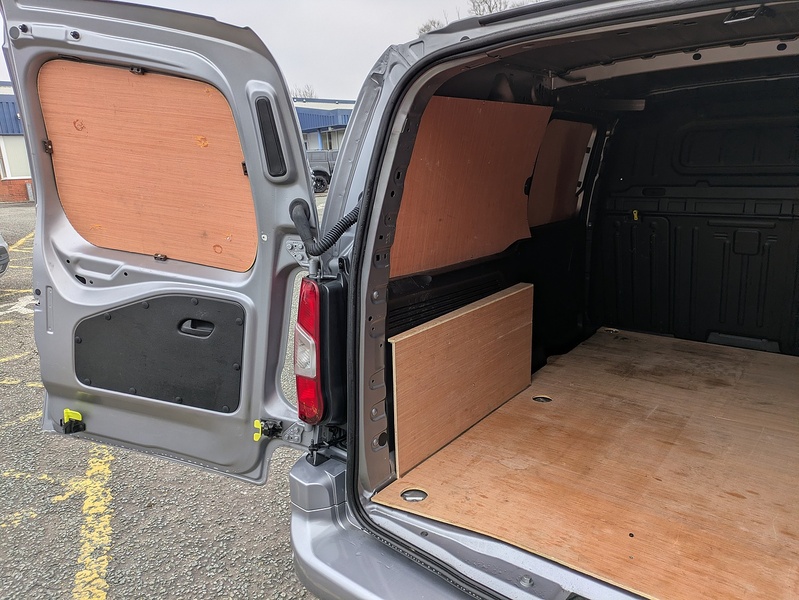 Citroen 1.5 BlueHDi 950 Driver Edition XL Panel Van 6dr Diesel EAT8 LWB Euro 6 (s/s) (130 ps)