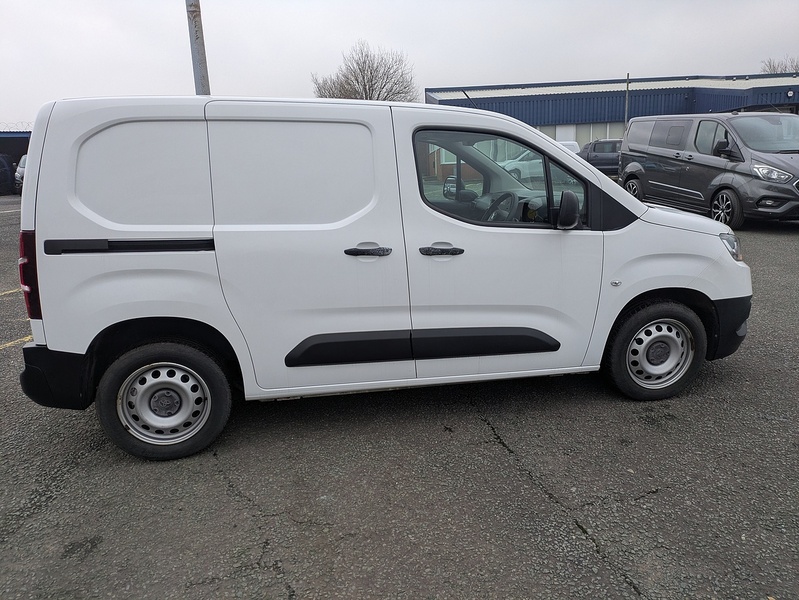 Toyota 1.5 BlueHDi Active Short Panel Van 5dr Diesel Manual SWB Euro 6 (s/s) (100 bhp)