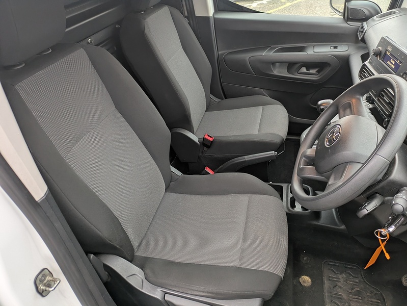 Toyota 1.5 BlueHDi Active Short Panel Van 5dr Diesel Manual SWB Euro 6 (s/s) (100 bhp)