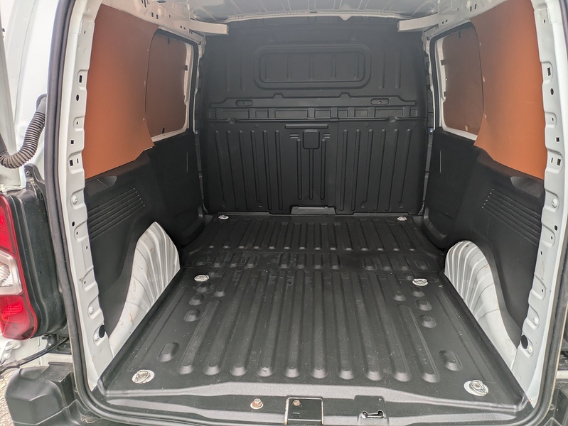 Toyota 1.5 BlueHDi Active Short Panel Van 5dr Diesel Manual SWB Euro 6 (s/s) (100 bhp)