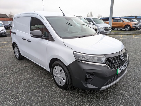 Nissan 45kWh Acenta Panel Van 6dr Electric Auto L1 (122 ps)