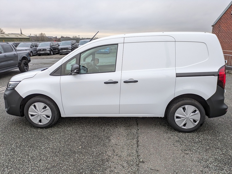 Nissan 45kWh Acenta Panel Van 6dr Electric Auto L1 (122 ps)