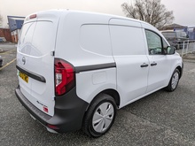 45kWh Acenta Panel Van 6dr Electric Auto L1 (122 ps)