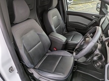 45kWh Acenta Panel Van 6dr Electric Auto L1 (122 ps)