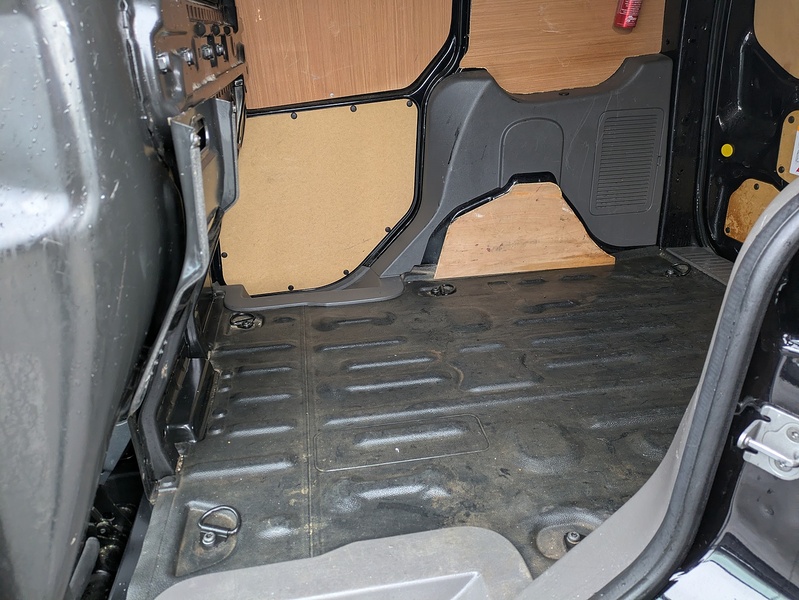 Ford 1.5 200 EcoBlue Limited Panel Van 5dr Diesel Auto L1 Euro 6 (s/s) (120 ps)