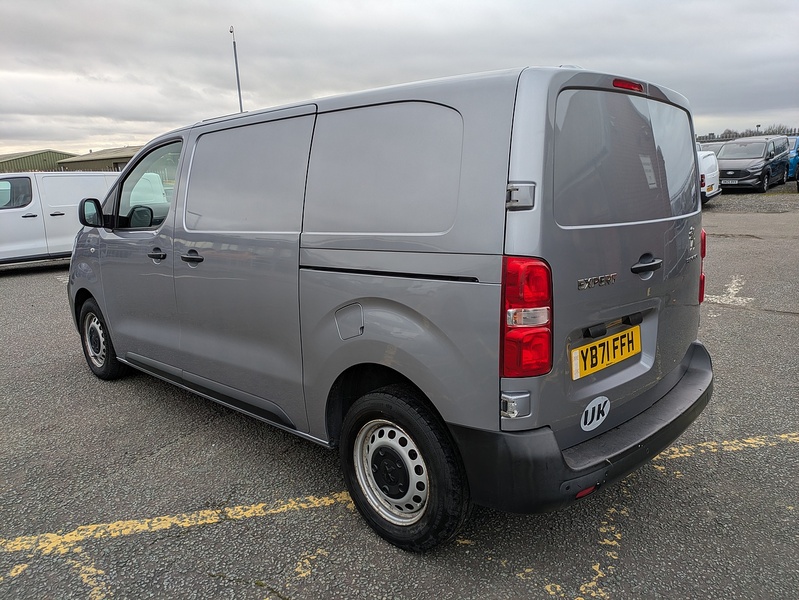 Peugeot 2.0 BlueHDi 1400 Professional Premium Standard Panel Van 6dr Diesel Manual MWB Euro 6 (s/s) (145 ps)