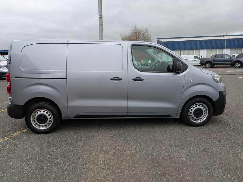 Peugeot 2.0 BlueHDi 1400 Professional Premium Standard Panel Van 6dr Diesel Manual MWB Euro 6 (s/s) (145 ps)