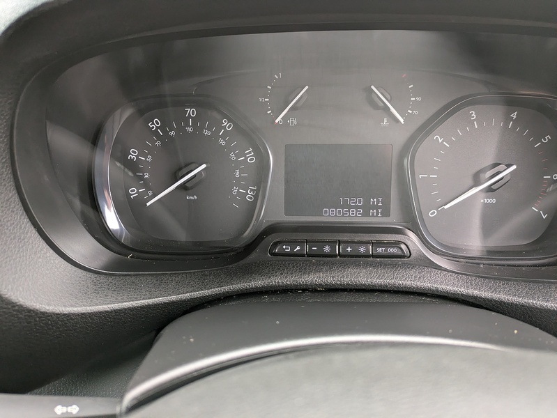 Peugeot 2.0 BlueHDi 1400 Professional Premium Standard Panel Van 6dr Diesel Manual MWB Euro 6 (s/s) (145 ps)