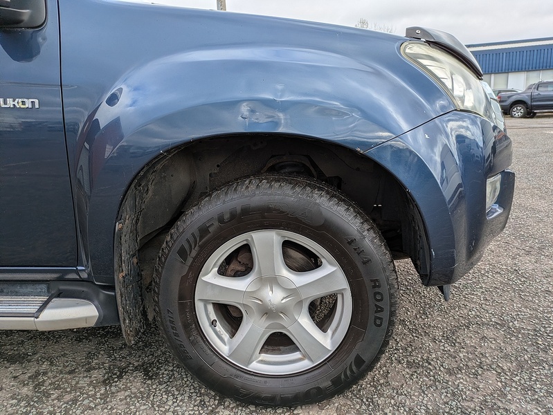 Isuzu 2.5 TD Yukon Pickup 4dr Diesel Manual 4x4 (194 g/km, 161 bhp)