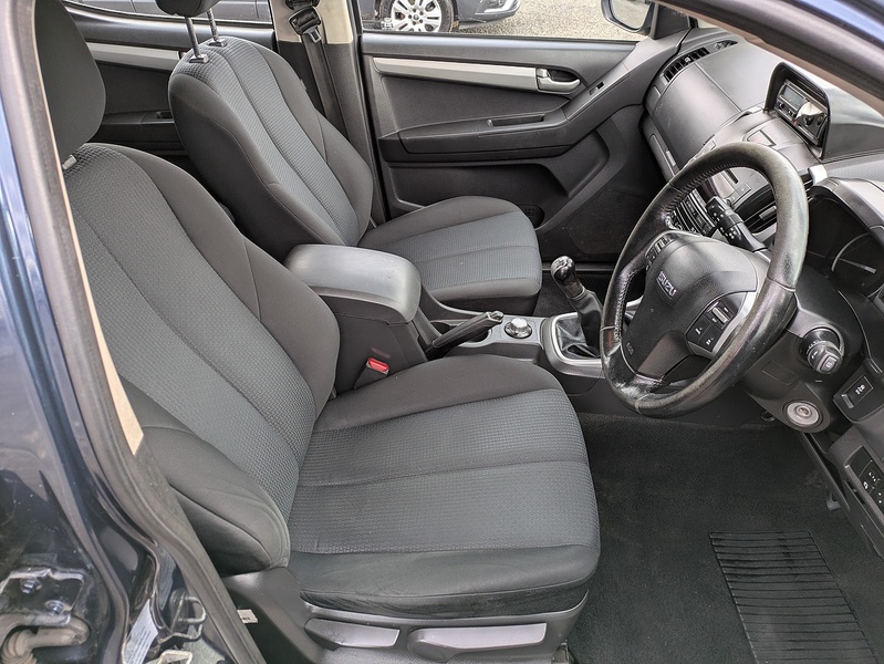 Isuzu 2.5 TD Yukon Pickup 4dr Diesel Manual 4x4 (194 g/km, 161 bhp)