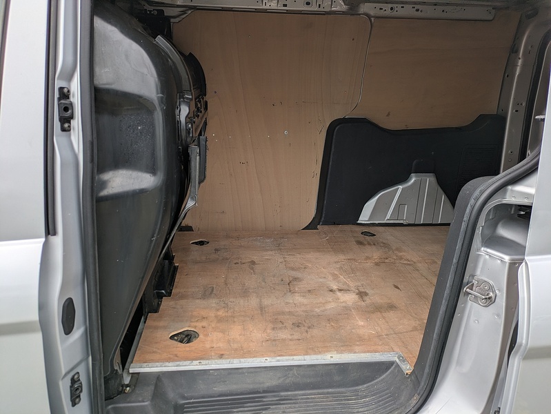 Ford 1.5 TDCi 240 Limited Panel Van 5dr Diesel Manual L2 H1 (119 g/km, 118 bhp)