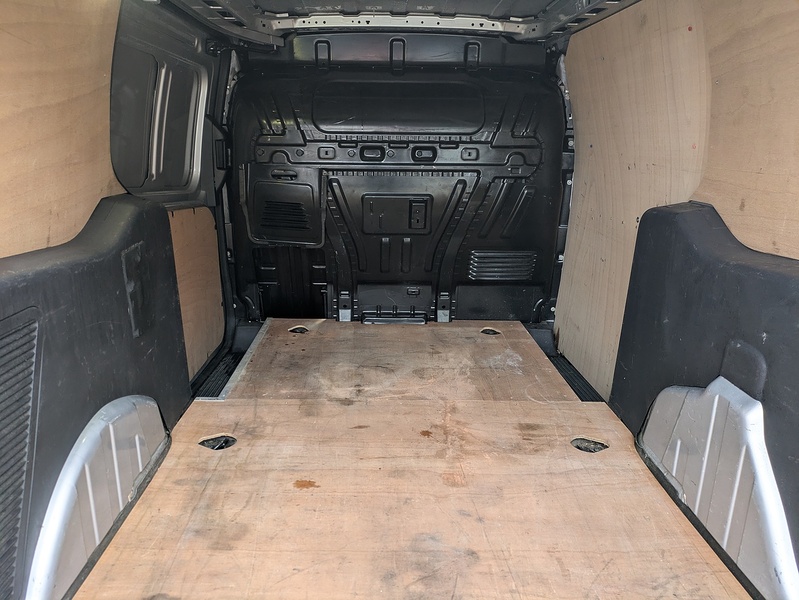 Ford 1.5 TDCi 240 Limited Panel Van 5dr Diesel Manual L2 H1 (119 g/km, 118 bhp)