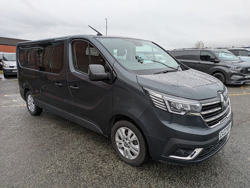 Renault 2.0 dCi Blue LL30 Sport Crew Van Double Cab 6dr Diesel Manual L2 H1 Euro 6 (s/s) (150 ps)