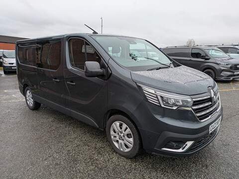 2.0 dCi Blue LL30 Sport Crew Van Double Cab 6dr Diesel Manual L2 H1 Euro 6 (s/s) (150 ps)