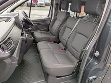 2.0 dCi Blue LL30 Sport Crew Van Double Cab 6dr Diesel Manual L2 H1 Euro 6 (s/s) (150 ps)