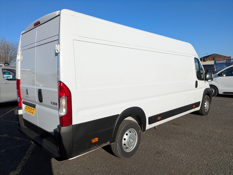 Peugeot 2.2 BlueHDi 435 Professional Premium + Panel Van 5dr Diesel Manual L4 High Roof Euro 6 (s/s) (140 ps)