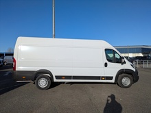 2.2 BlueHDi 435 Professional Premium + Panel Van 5dr Diesel Manual L4 High Roof Euro 6 (s/s) (140 ps)
