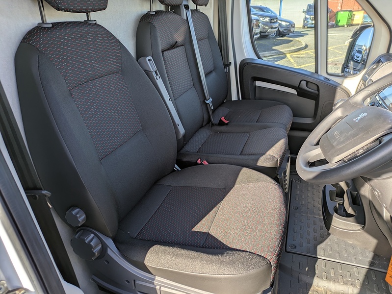 Peugeot 2.2 BlueHDi 435 Professional Premium + Panel Van 5dr Diesel Manual L4 High Roof Euro 6 (s/s) (140 ps)