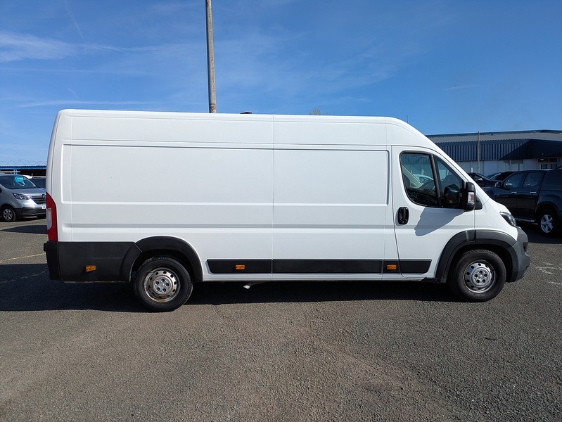 Peugeot 2.2 BlueHDi 435 Professional Panel Van 5dr Diesel Manual L4 H2 Euro 6 (s/s) (140 ps)