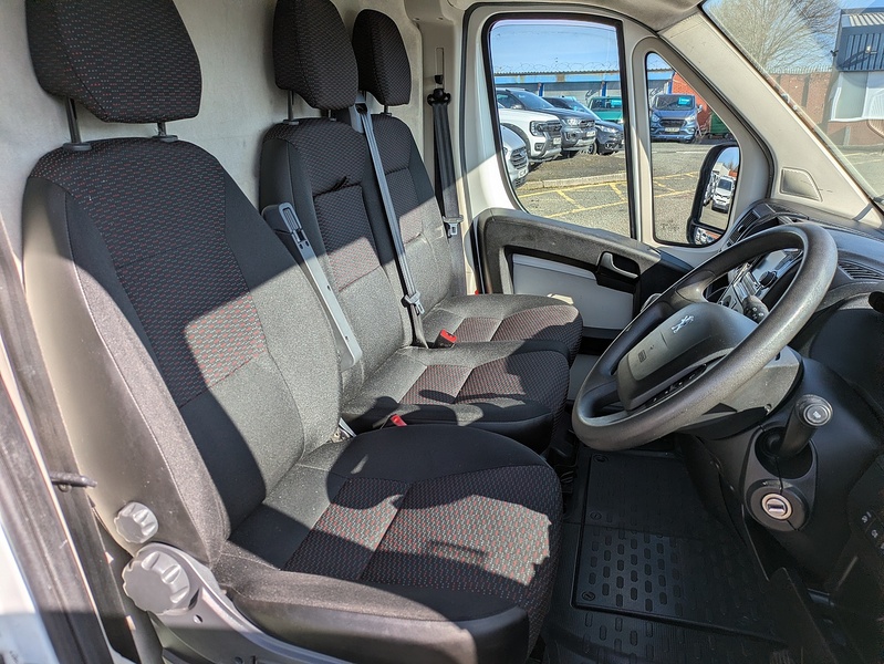 Peugeot 2.2 BlueHDi 435 Professional Panel Van 5dr Diesel Manual L4 H2 Euro 6 (s/s) (140 ps)