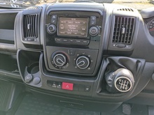 2.2 BlueHDi 435 Professional Panel Van 5dr Diesel Manual L4 H2 Euro 6 (s/s) (140 ps)