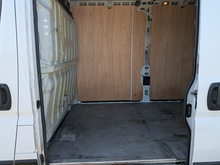 2.2 BlueHDi 435 Professional Panel Van 5dr Diesel Manual L4 H2 Euro 6 (s/s) (140 ps)