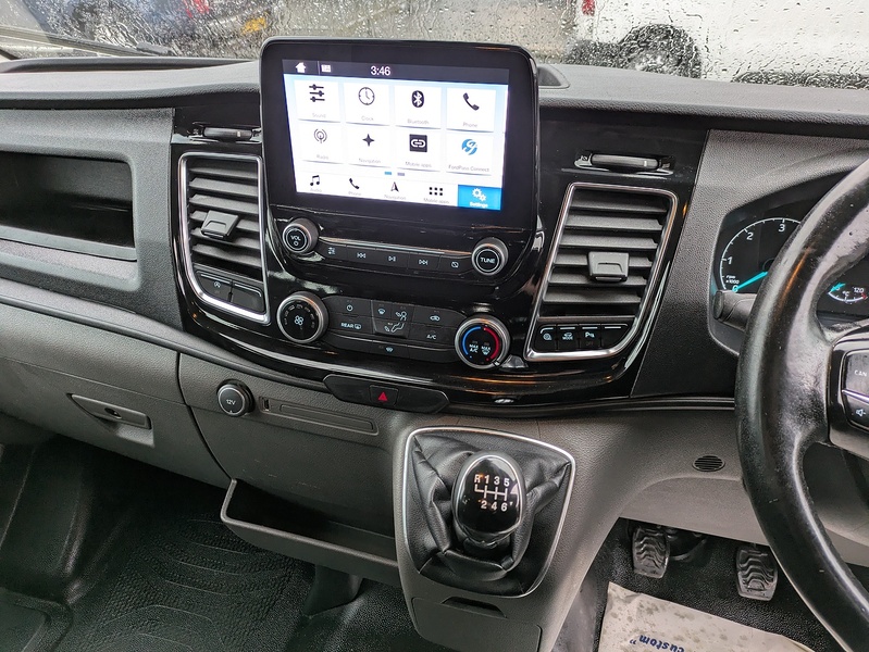 Ford 2.0 350 EcoBlue Limited Crew Van Double Cab 6dr Diesel Manual RWD L3 H2 Euro 6 (s/s) (185 ps)