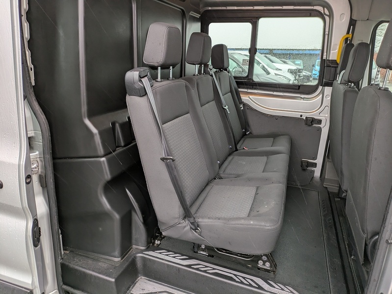Ford 2.0 350 EcoBlue Limited Crew Van Double Cab 6dr Diesel Manual RWD L3 H2 Euro 6 (s/s) (185 ps)