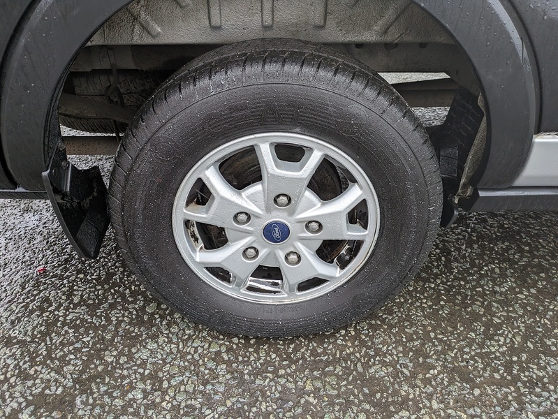 Ford 2.0 350 EcoBlue Limited Crew Van Double Cab 6dr Diesel Manual RWD L3 H2 Euro 6 (s/s) (185 ps)
