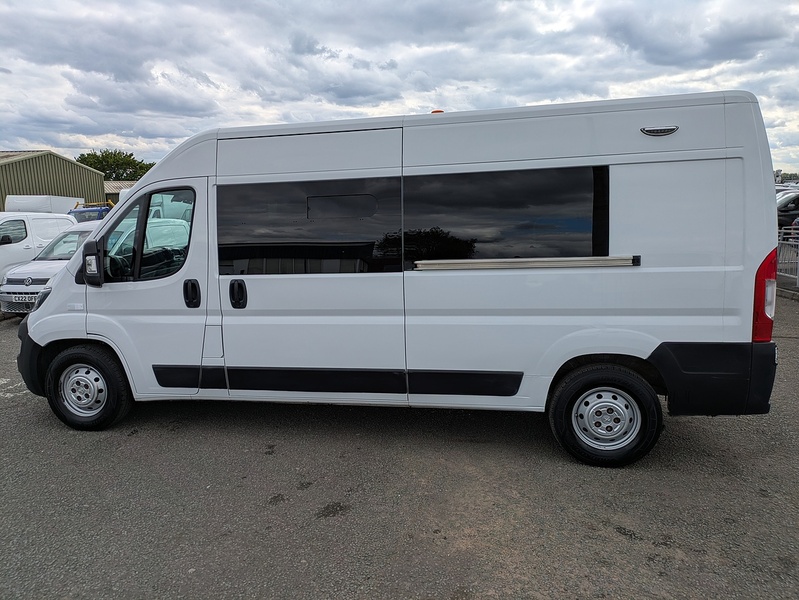 Peugeot 2.2 BlueHDi 435 Professional Panel Van 5dr Diesel Manual L3 H2 Euro 6 (s/s) (140 ps)