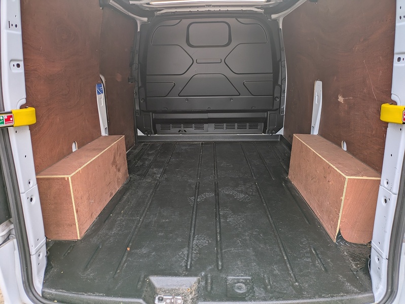 Ford 2.0 280 EcoBlue Limited Panel Van 5dr Diesel Auto L1 H1 Euro 6 (130 ps)