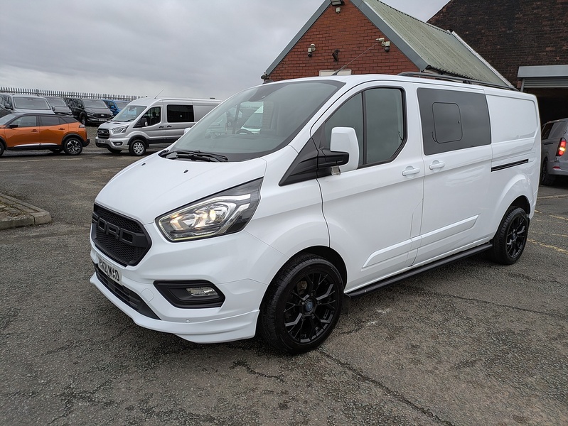 Ford 2.0 320 EcoBlue Limited Crew Van Double Cab 5dr Diesel Manual L2 H1 Euro 6 (s/s) (6 Seat) (130 ps)