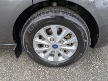 2.0 320 EcoBlue Limited Crew Van Double Cab 5dr Diesel Manual L2 H1 Euro 6 (s/s) (130 ps)