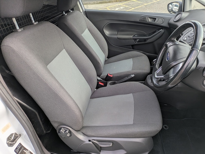 Ford 1.6 TDCi ECOnetic II Panel Van 3dr Diesel Manual (87 g/km, 94 bhp)