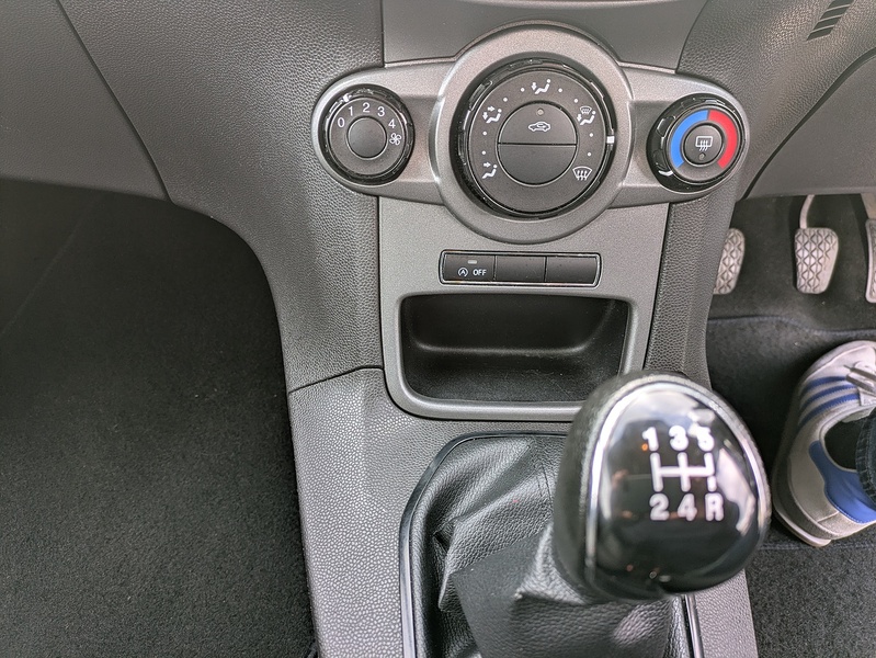 Ford 1.6 TDCi ECOnetic II Panel Van 3dr Diesel Manual (87 g/km, 94 bhp)