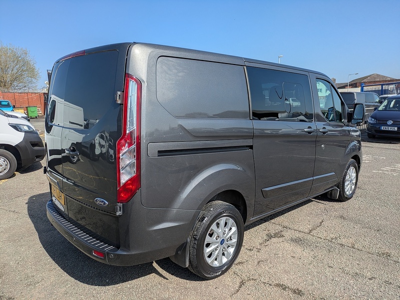 Ford 2.0 320 EcoBlue Limited Crew Van Double Cab 5dr Diesel Auto L1 H1 Euro 6 (s/s) (6 Seat) (130 ps)