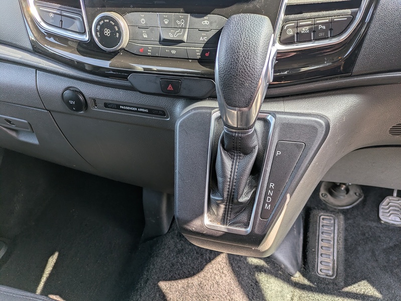 Ford 2.0 320 EcoBlue Limited Crew Van Double Cab 5dr Diesel Auto L1 H1 Euro 6 (s/s) (6 Seat) (130 ps)